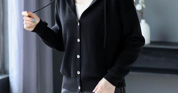 long sleeve black sweater