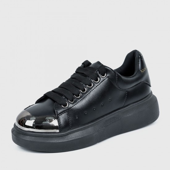 Trending hot sale black sneakers