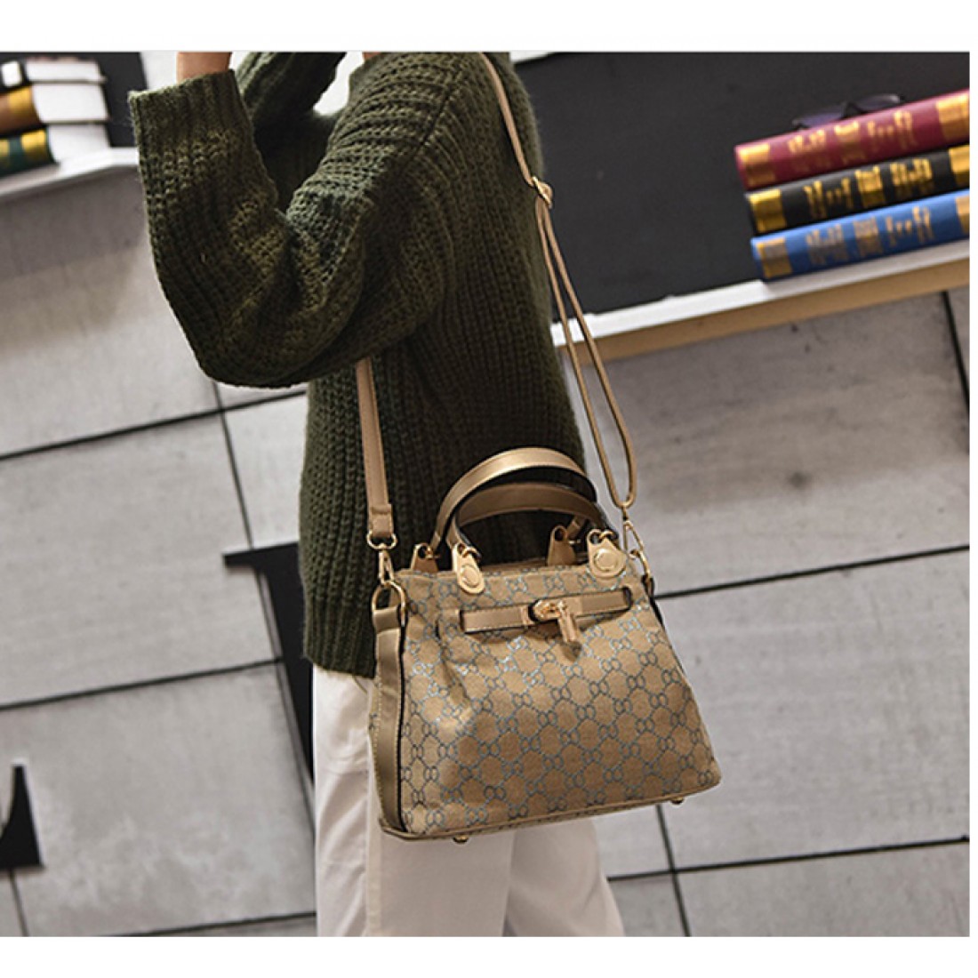 Buy European And American Style Kelly Retro Gold Color Shoulder Handbag ...